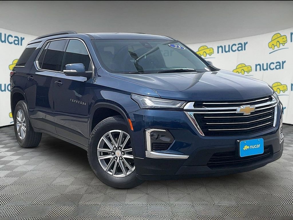 Used 2023 Chevrolet Traverse LT AWD/4WD image 1