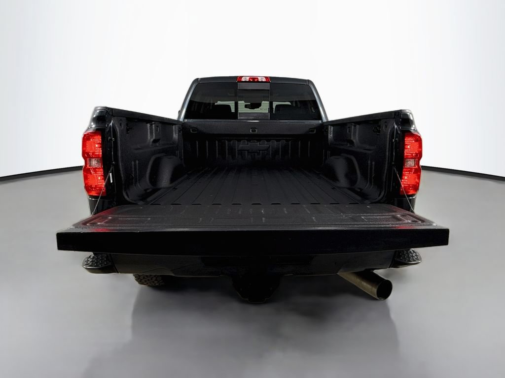 Used 2018 Chevrolet Silverado 3500 High Country w/ Duramax Plus Package AWD/4WD image 29