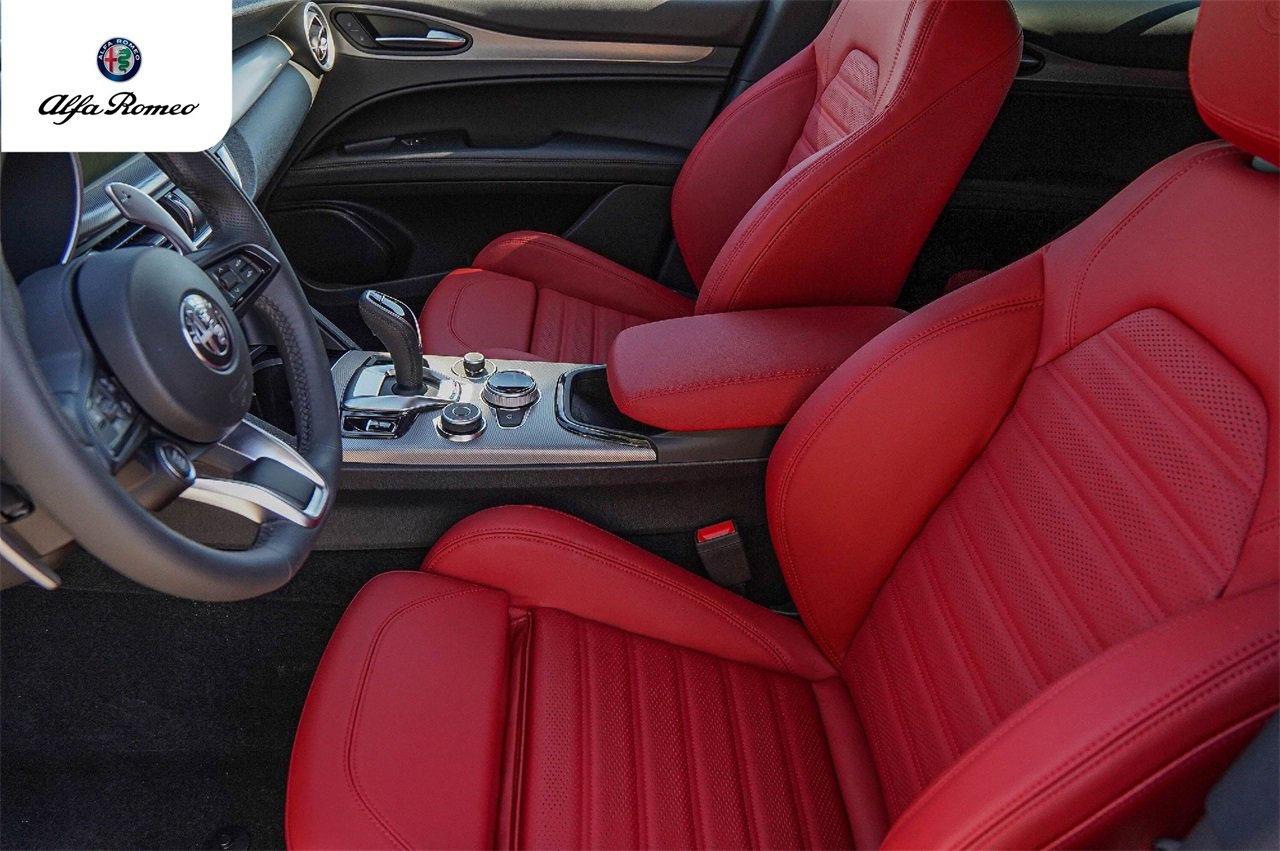 New 2025 Alfa Romeo Stelvio Sprint w/ Veloce Package image 10