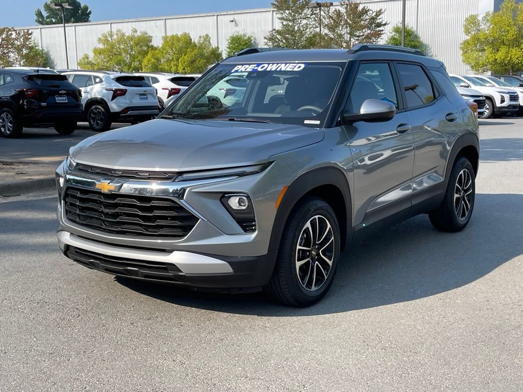 Used 2025 Chevrolet TrailBlazer LT FWD image 4