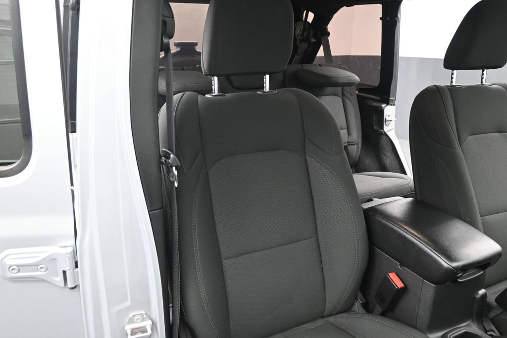Used 2022 Jeep Wrangler Unlimited Sport AWD/4WD image 22