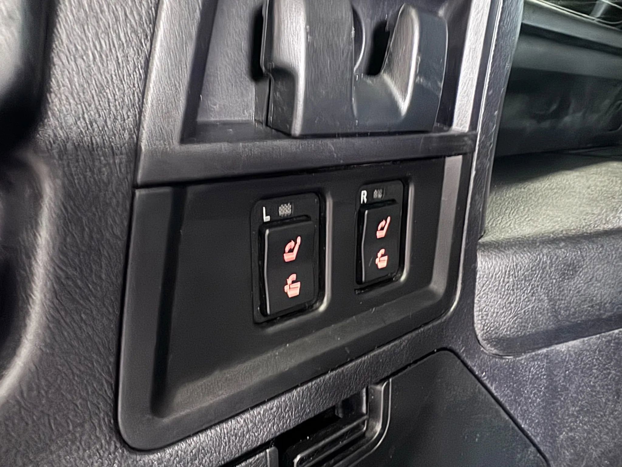 Used 2018 Toyota Sequoia TRD Sport image 40