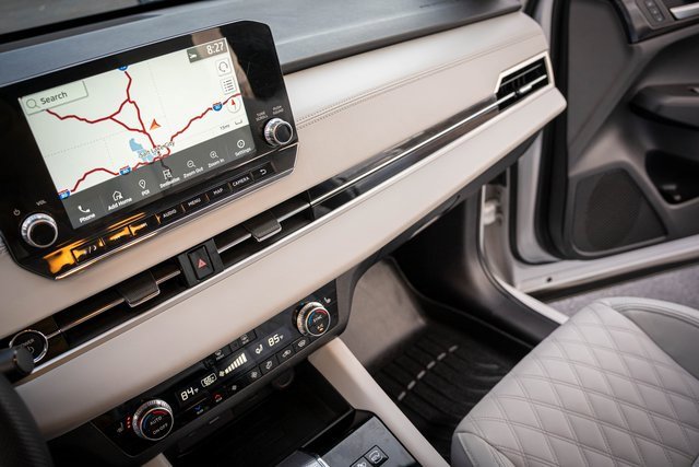 Used 2023 Mitsubishi Outlander SEL image 28