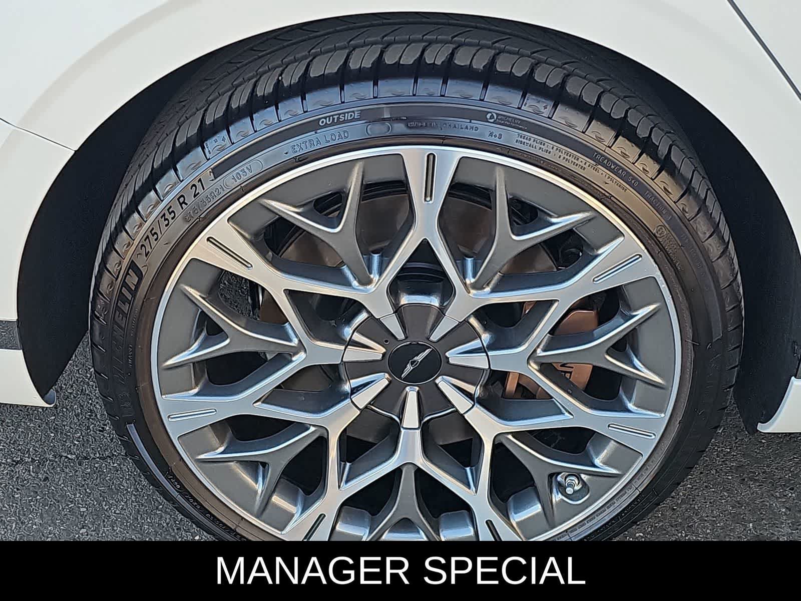 Used 2025 Genesis G90 3.5T AWD/4WD image 12
