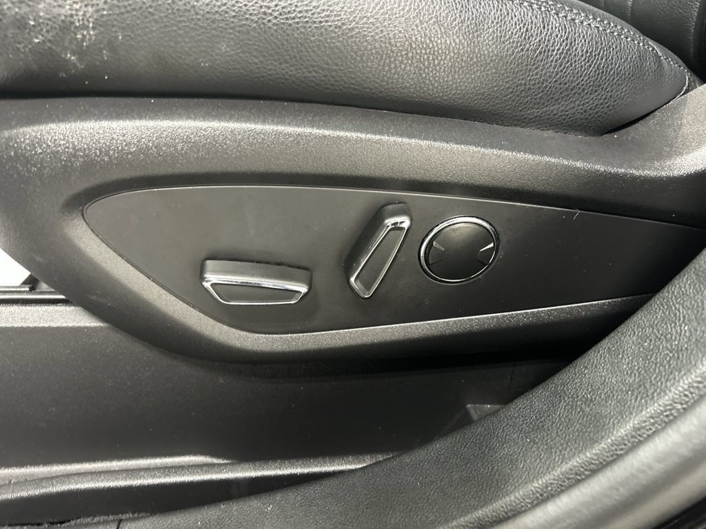 Used 2023 Lincoln Nautilus AWD w/ Premium Package image 10