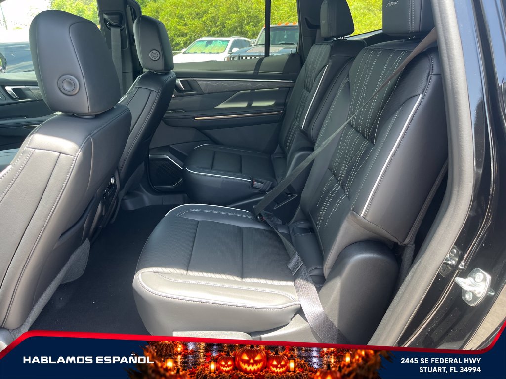 New 2026 Buick Enclave Avenir w/ Super Cruise Package AWD/4WD image 11