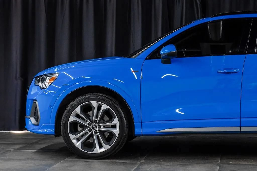 Used 2020 Audi Q3 2.0T Prestige AWD/4WD image 17