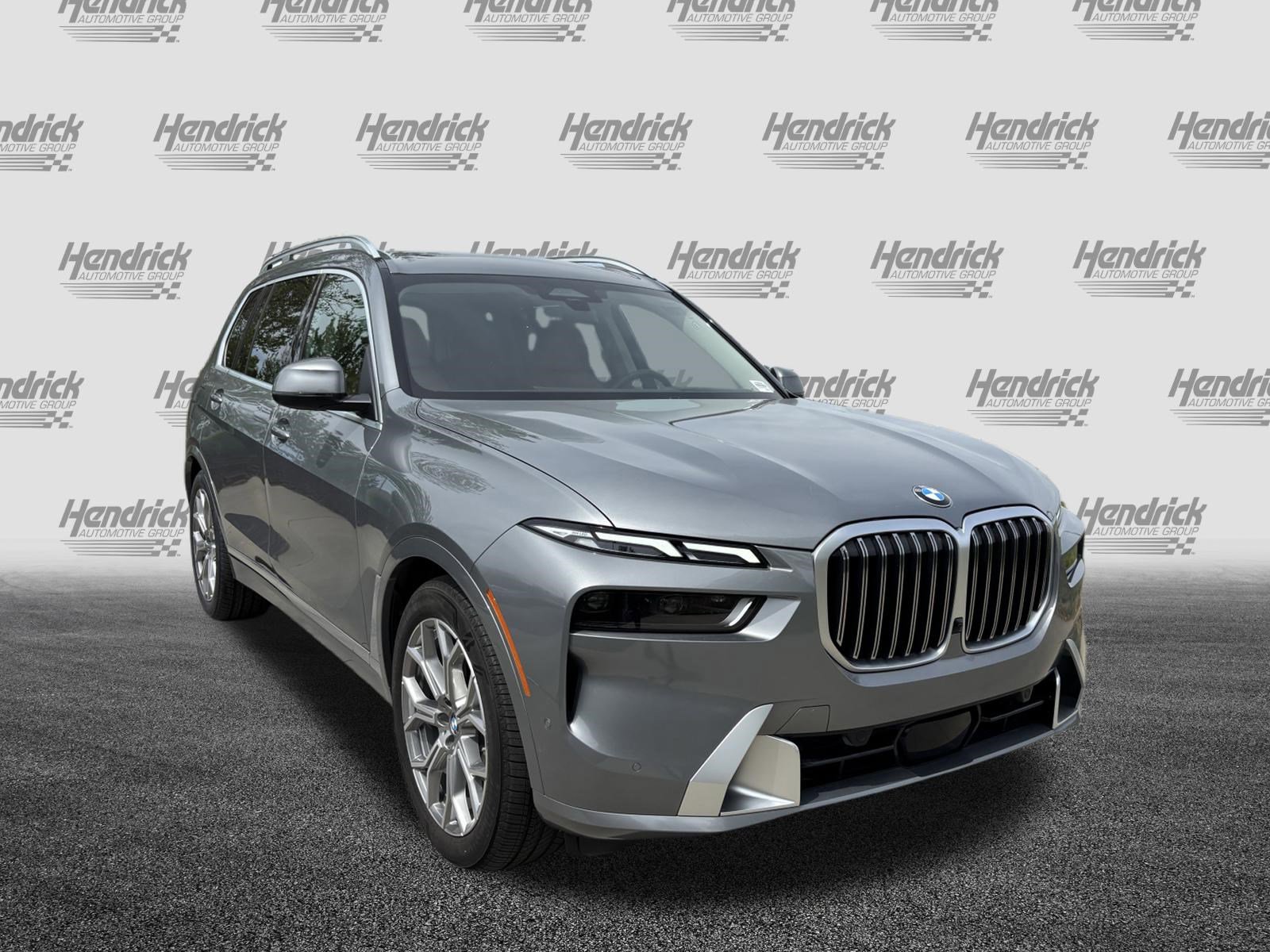 Certified 2024 BMW X7 xDrive40i w/ Premium Package image 2