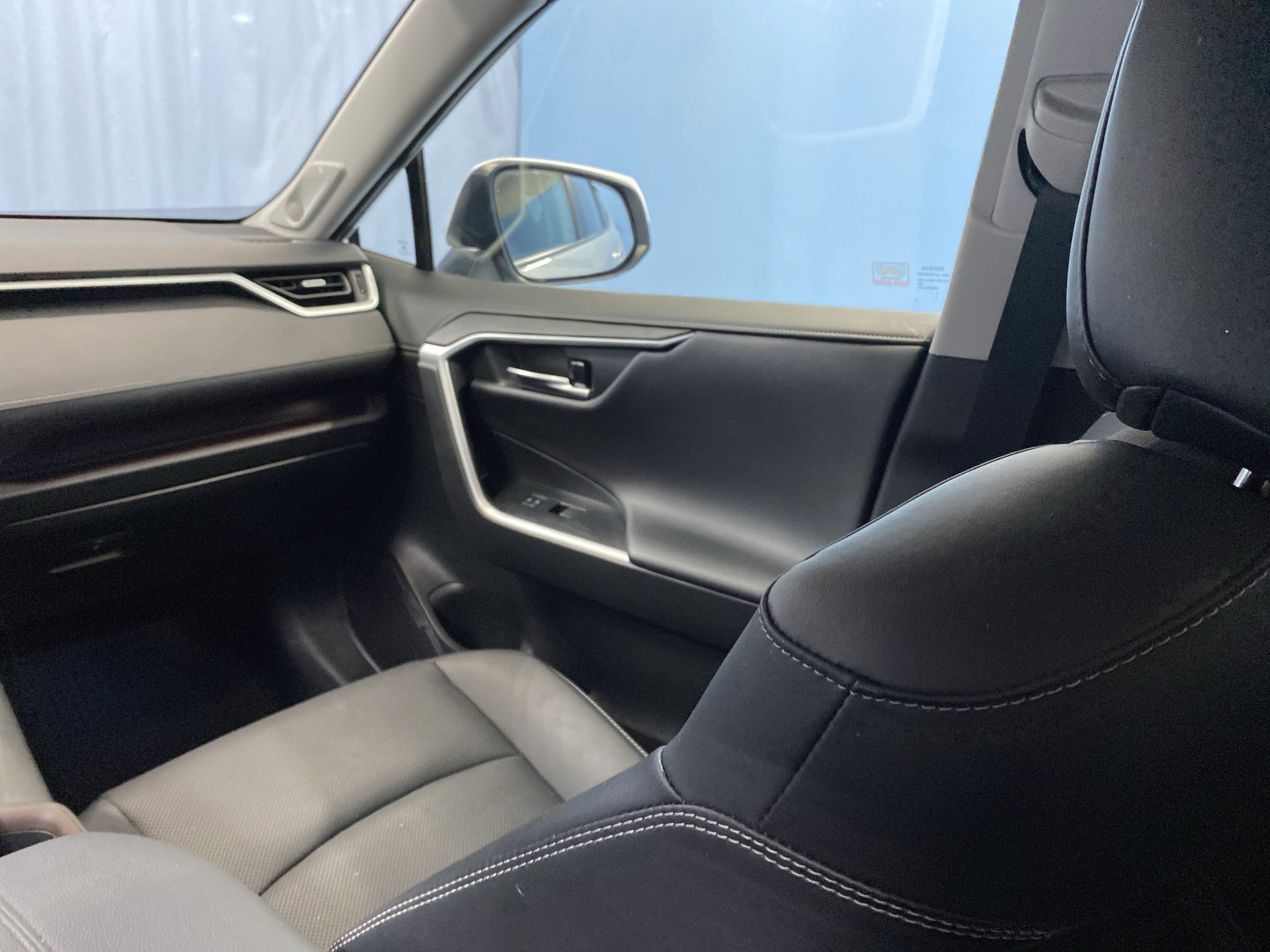 Used 2023 Toyota RAV4 Limited w/ Limited Grade Weather Package image 27