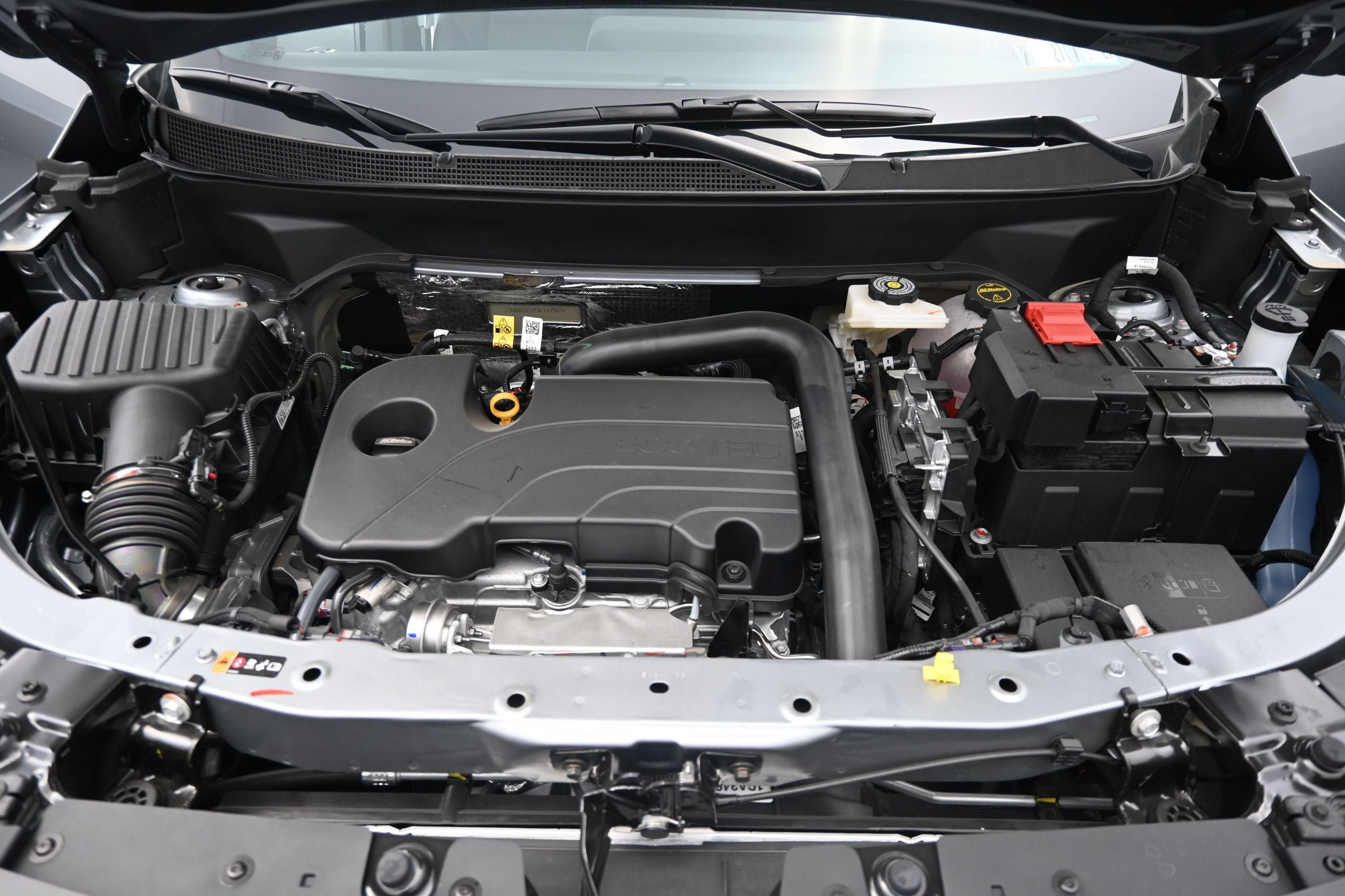 New 2027 Chevrolet Equinox LT w/ Convenience Package II FWD image 34