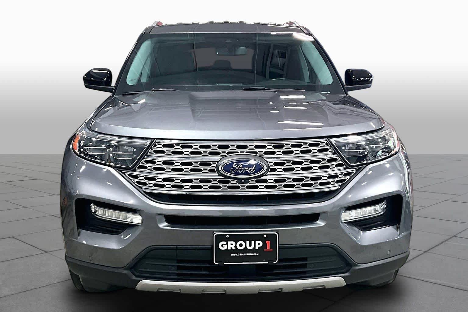 Used 2022 Ford Explorer Limited AWD/4WD image 4
