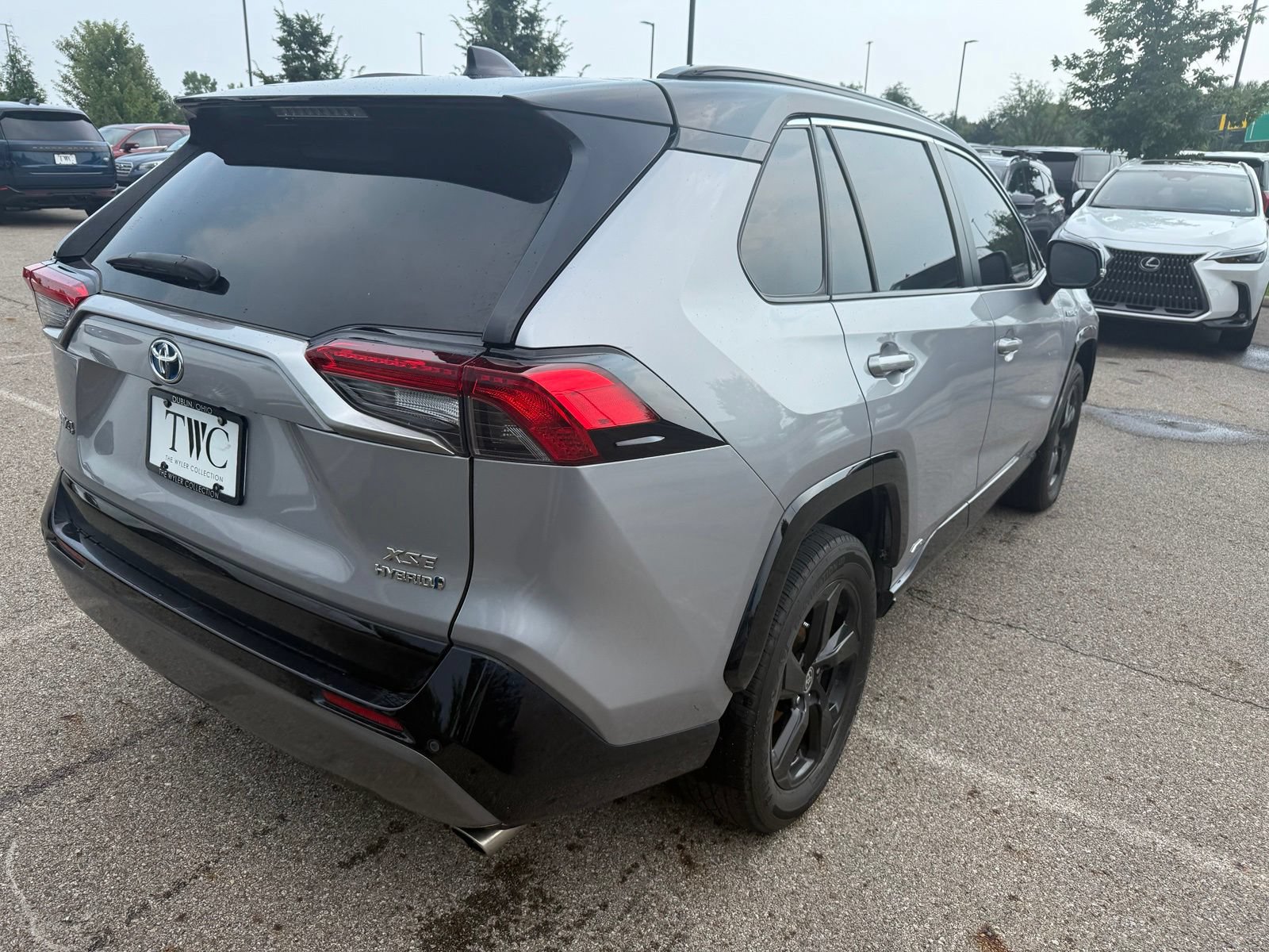 Used 2020 Toyota RAV4 XSE AWD/4WD image 5