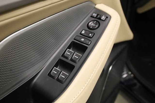 Used 2025 Acura MDX SH-AWD w/ Technology Package image 18