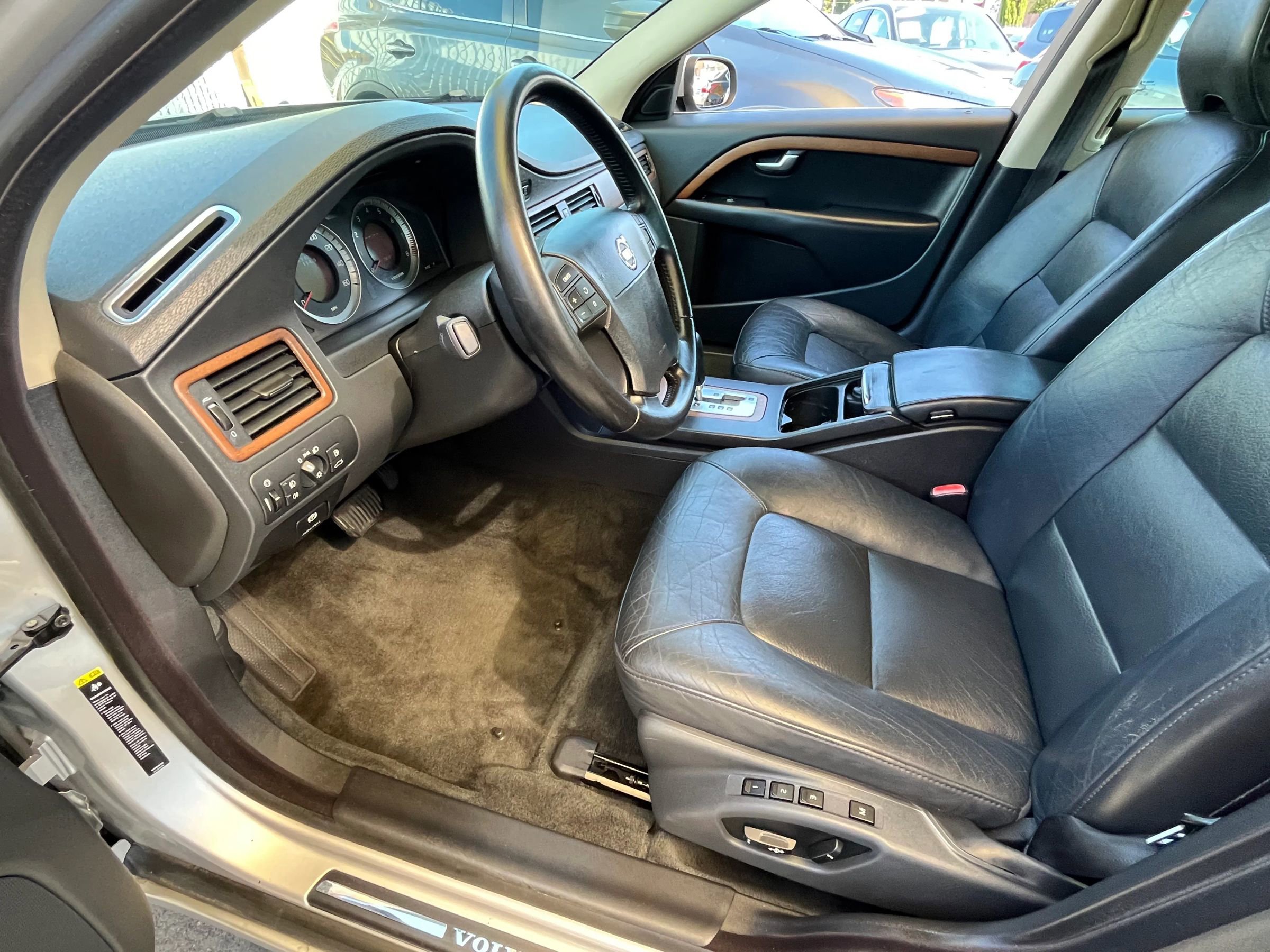 Used 2009 Volvo S80 3.2 image 10