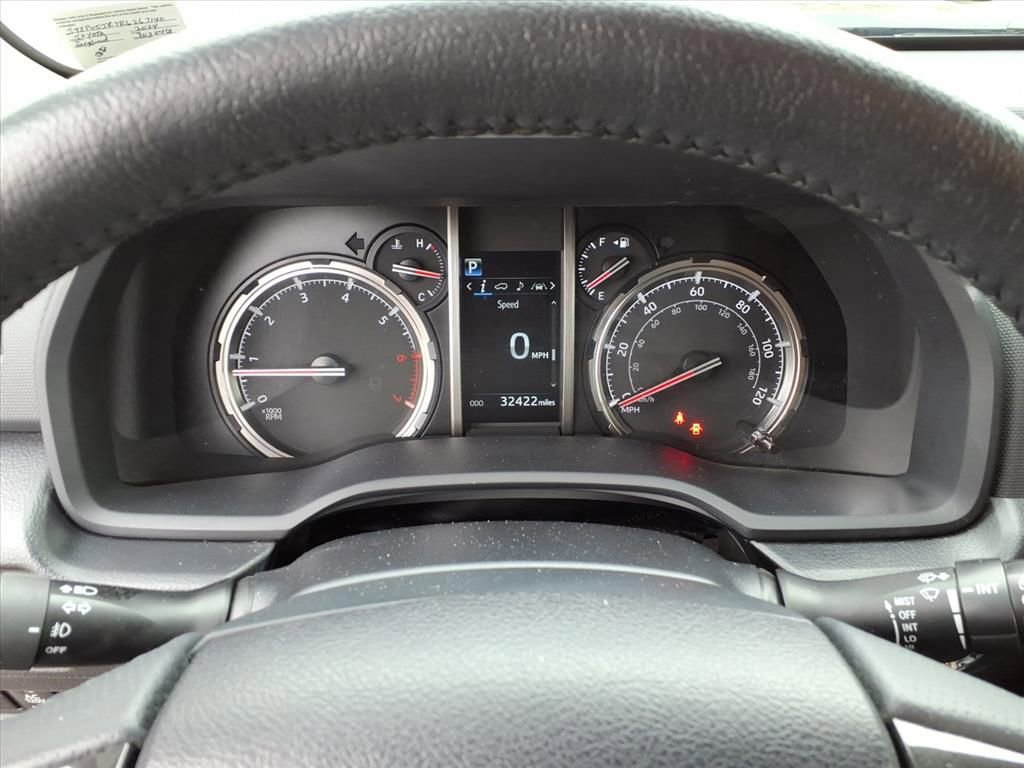 Used 2024 Toyota 4Runner TRD Off-Road image 18