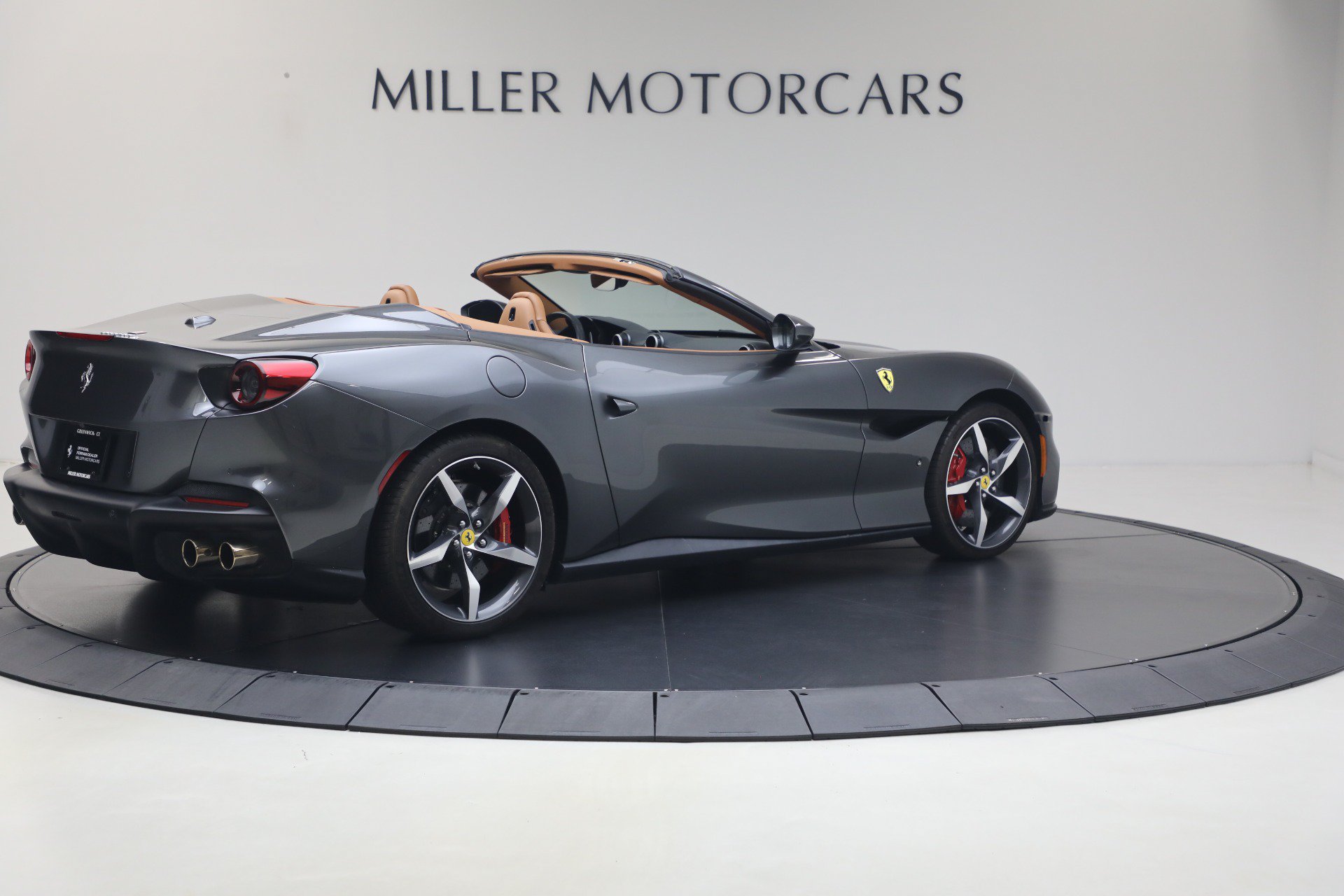 Certified 2022 Ferrari Portofino M RWD image 9
