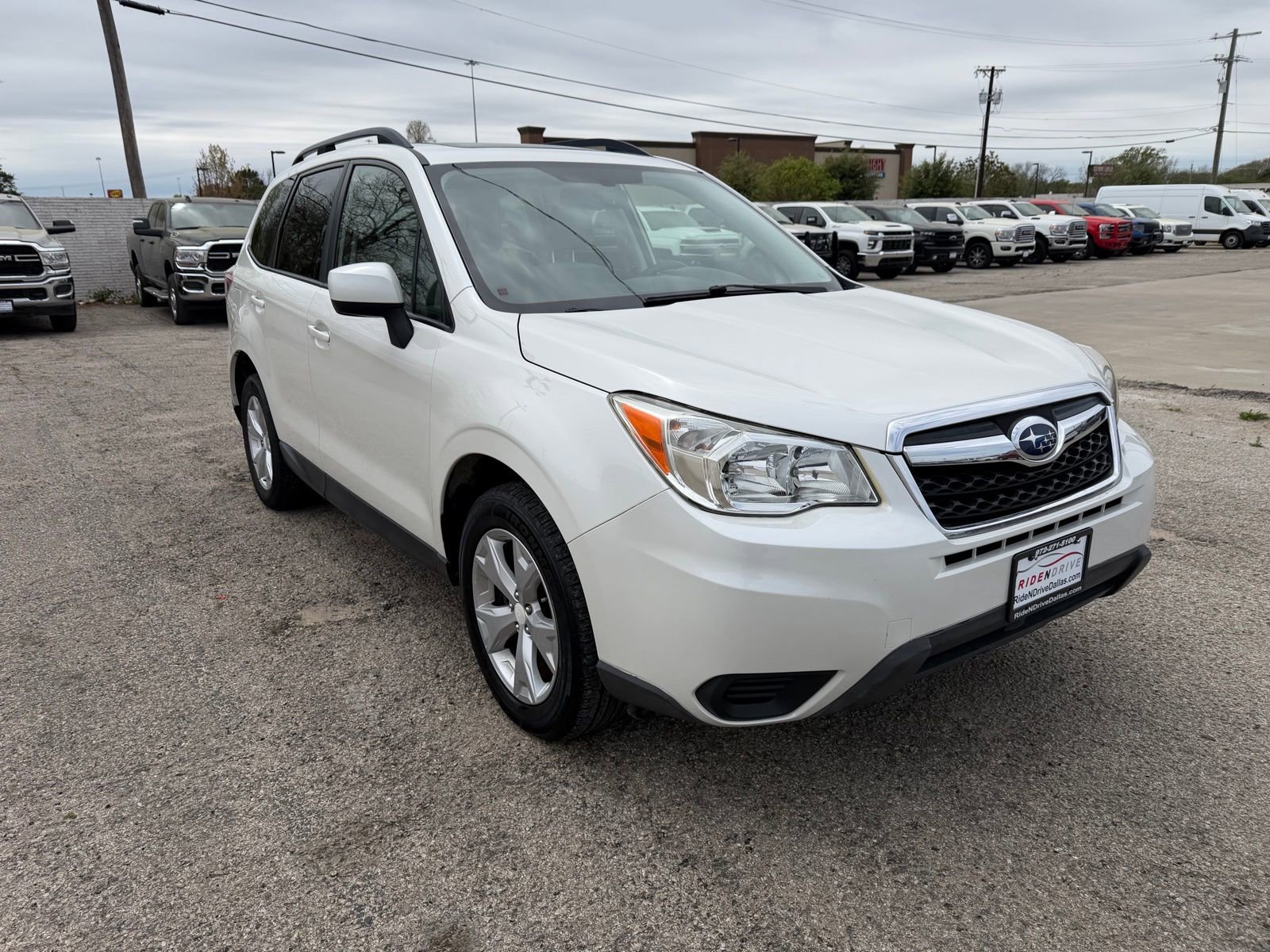 Used 2015 Subaru Forester 2.5i Premium w/ All-Weather Package image 9