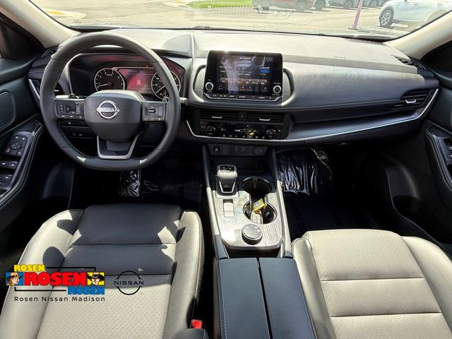 Used 2026 Nissan Rogue SV w/ SV Premium Package AWD/4WD image 7