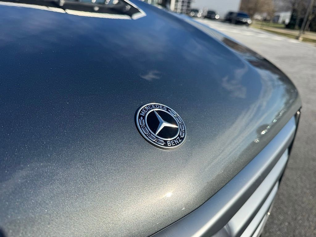 Used 2024 Mercedes-Benz GLS 450 4MATIC image 11
