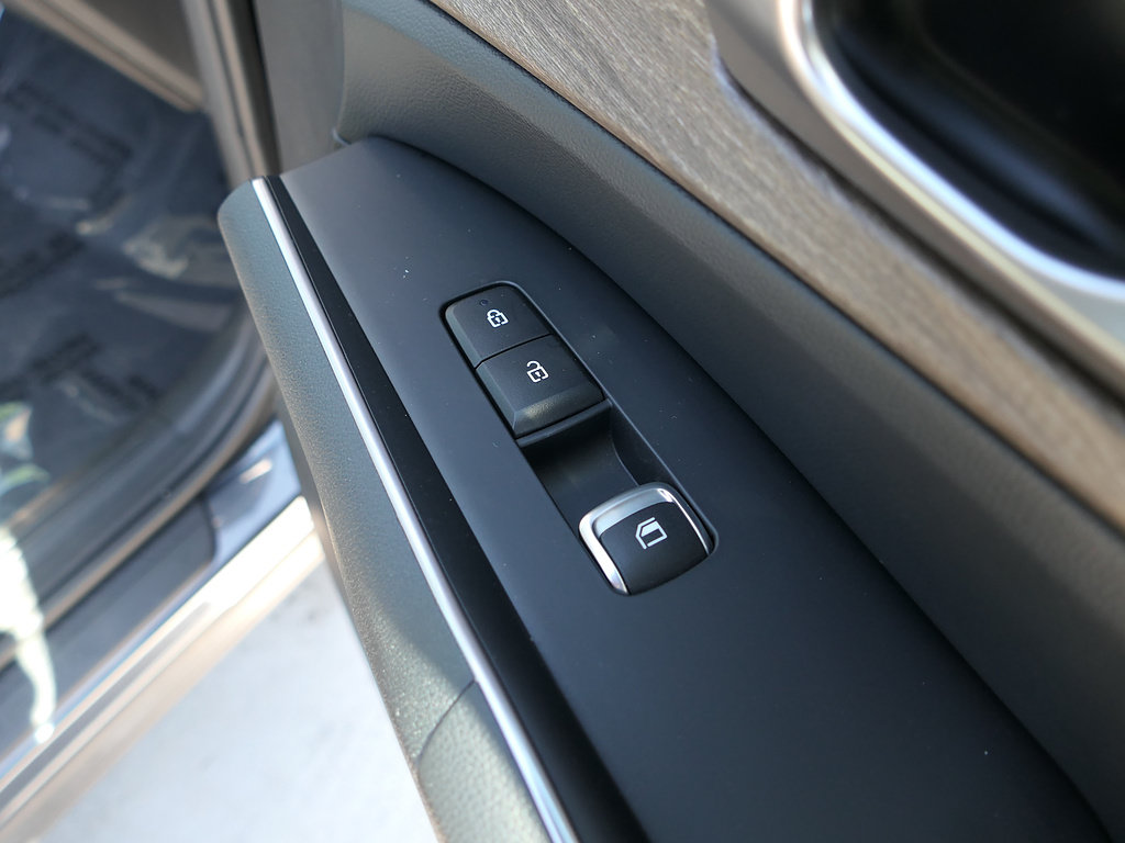 Used 2023 Kia Sorento EX w/ Panoramic Sunroof Package FWD image 27