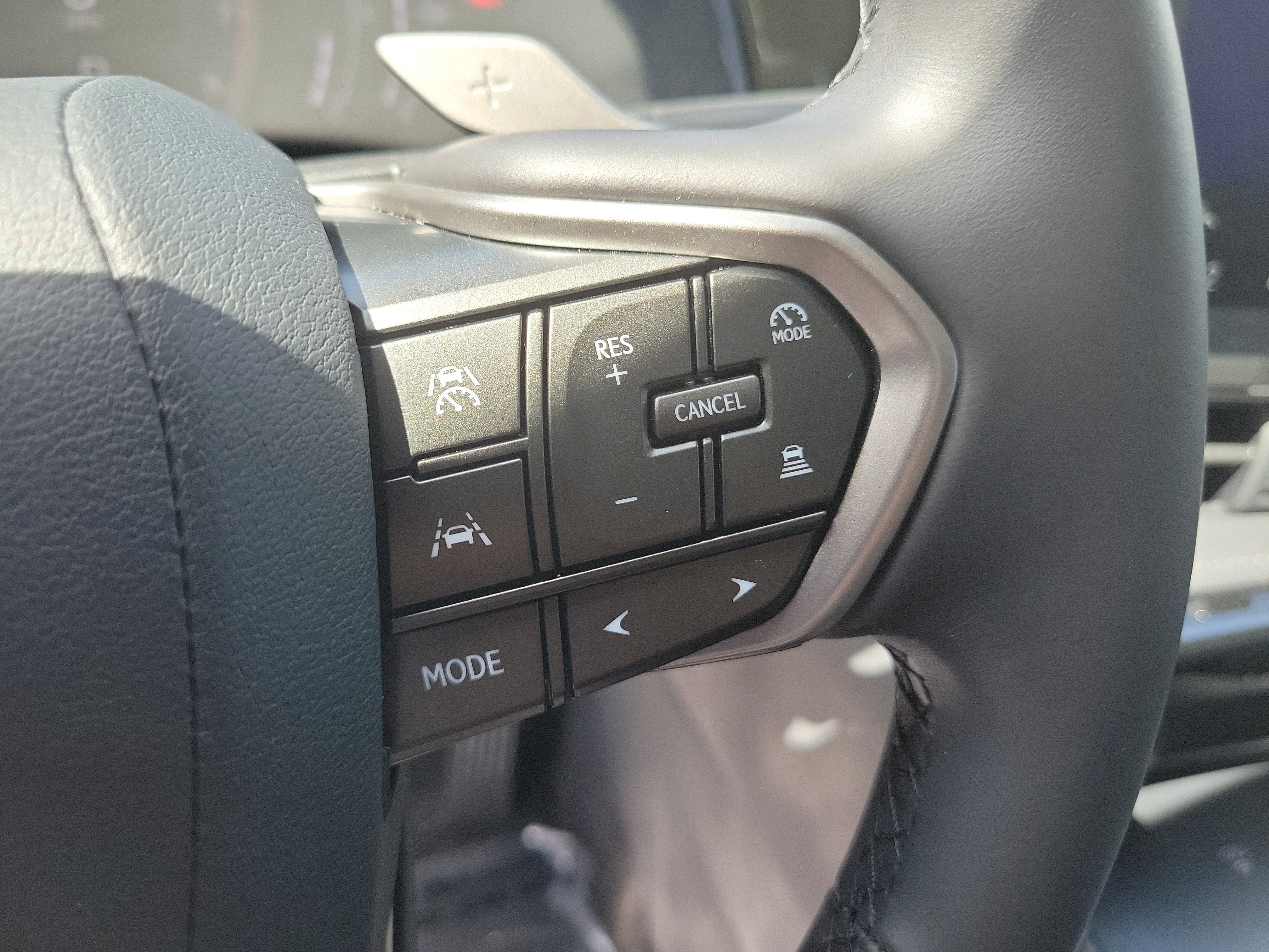 Certified 2025 Lexus NX 250 FWD w/ Accessory Package (K3) image 28