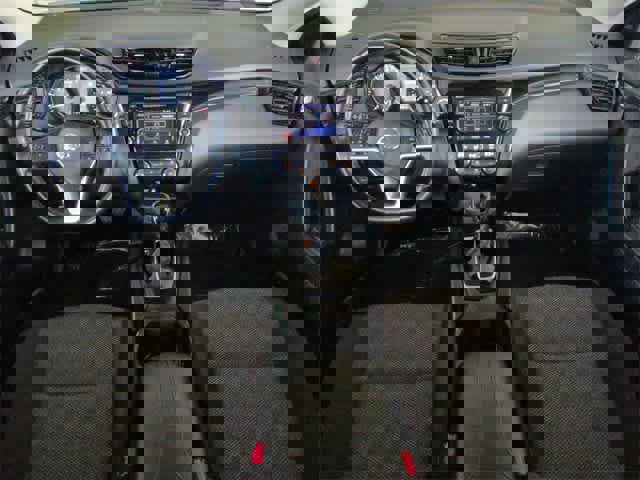 Used 2022 Nissan Rogue Sport SV image 16