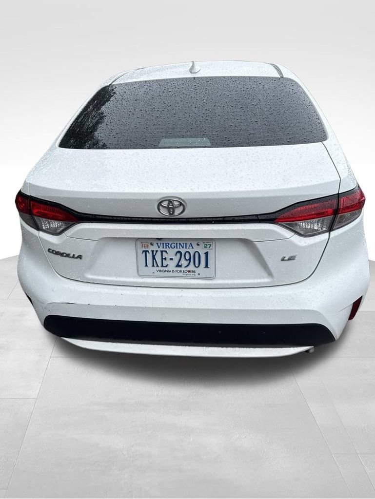 Used 2022 Toyota Corolla LE FWD image 4