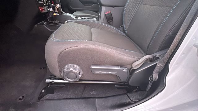 Used 2025 Jeep Wrangler Unlimited Rubicon 4xe w/ Convenience Group image 27