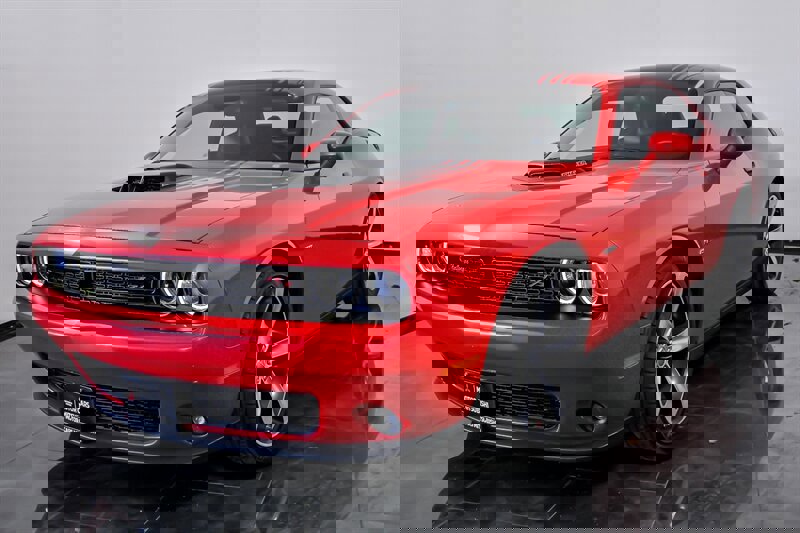 Used 2016 Dodge Challenger R/T Plus image 5