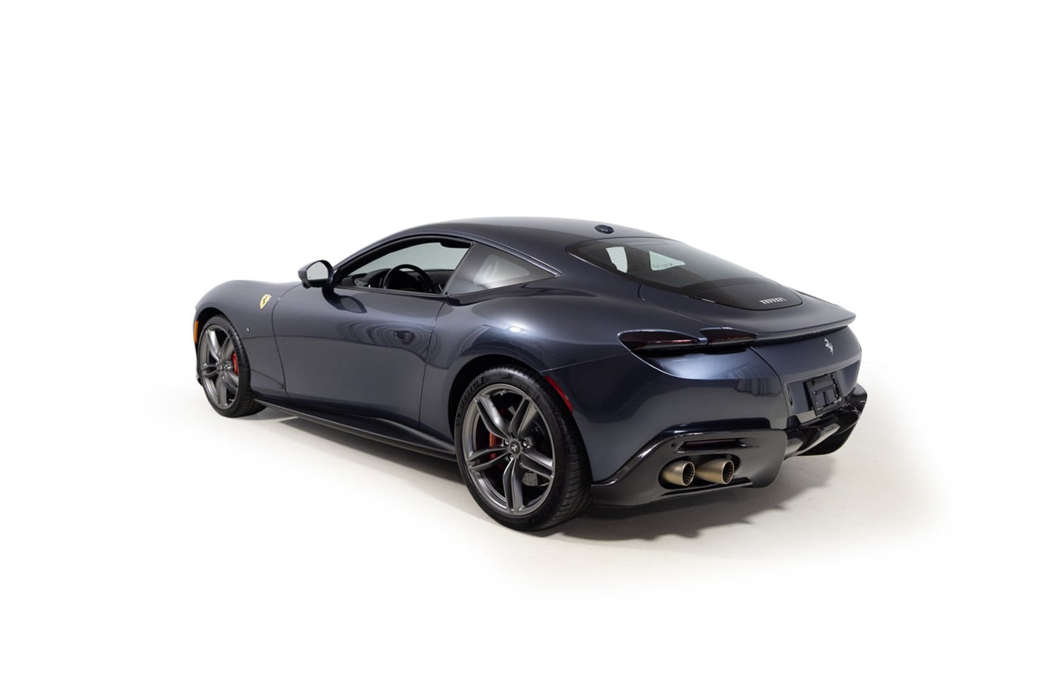 Used 2021 Ferrari Roma RWD image 4