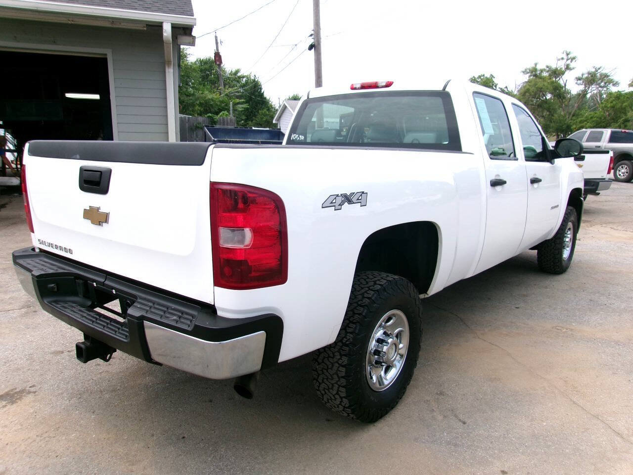 Used 2010 Chevrolet Silverado 2500 W/T AWD/4WD image 5
