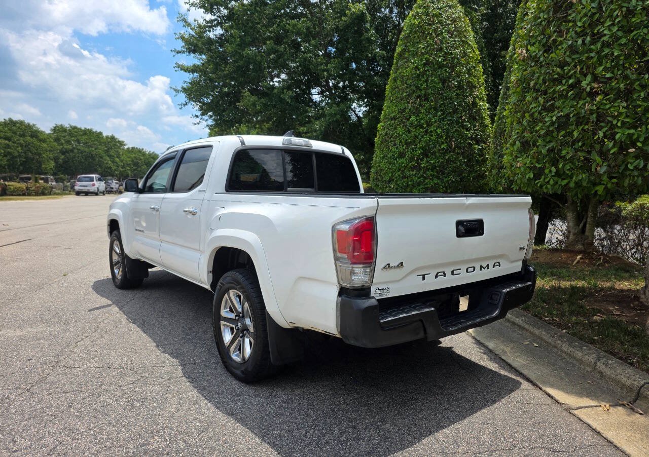 Used 2016 Toyota Tacoma Limited w/ Towing Package AWD/4WD image 3