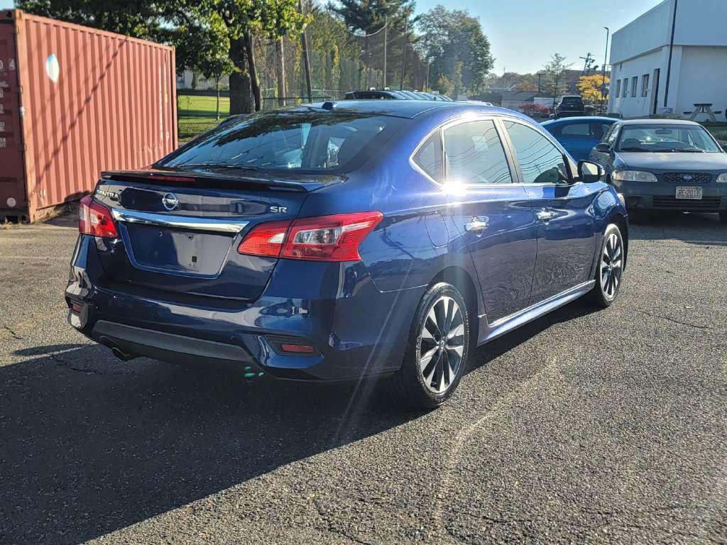 Used 2016 Nissan Sentra SR w/ SR Premium Package FWD image 8