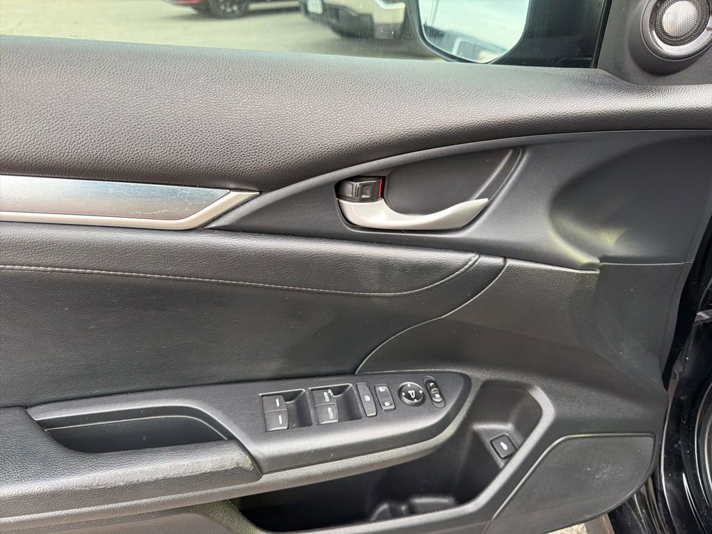 Used 2016 Honda Civic Touring image 12