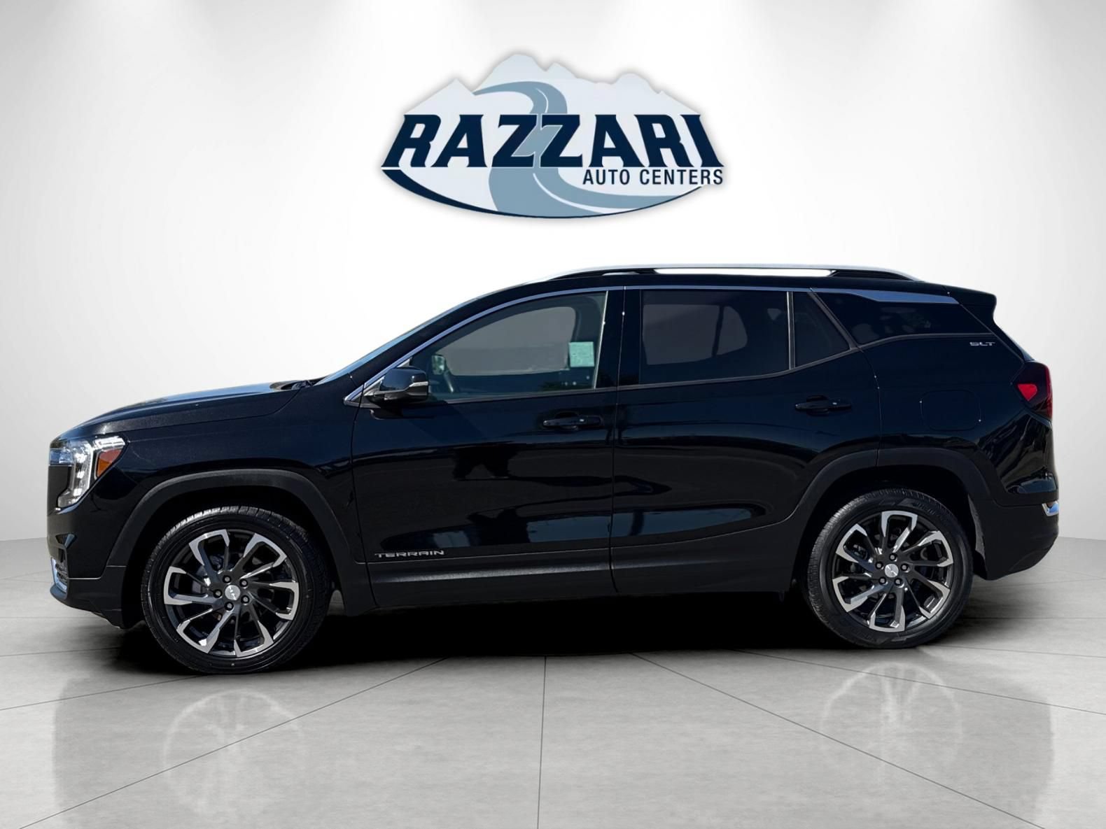 Used 2022 GMC Terrain SLT FWD image 6