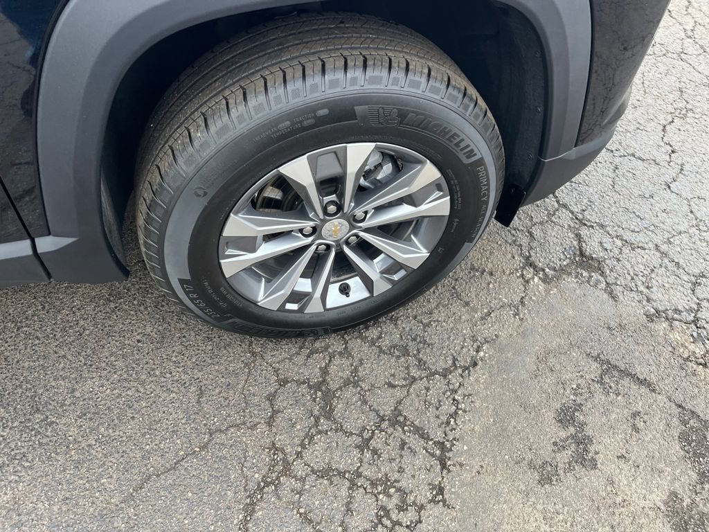 Used 2025 Chevrolet Equinox LT image 31