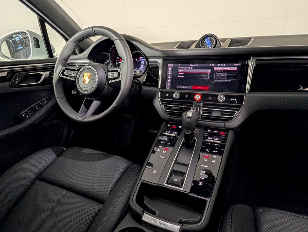 New 2026 Porsche Macan AWD/4WD image 23