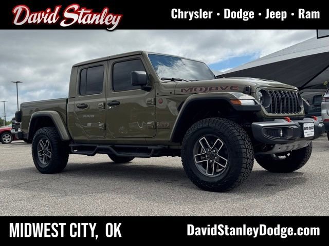 Used 2025 Jeep Gladiator Mojave w/ Convenience Group AWD/4WD image 1
