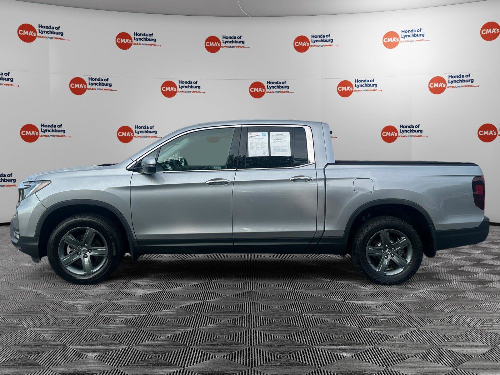 Used 2023 Honda Ridgeline RTL-E image 2
