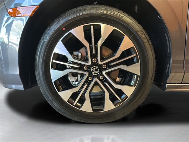 New 2026 Honda Odyssey Elite image 3