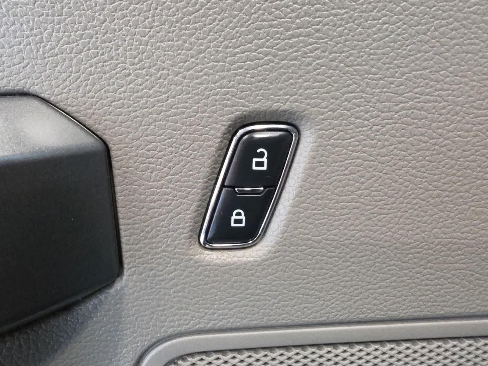 Used 2018 Ford F150 XLT AWD/4WD image 20