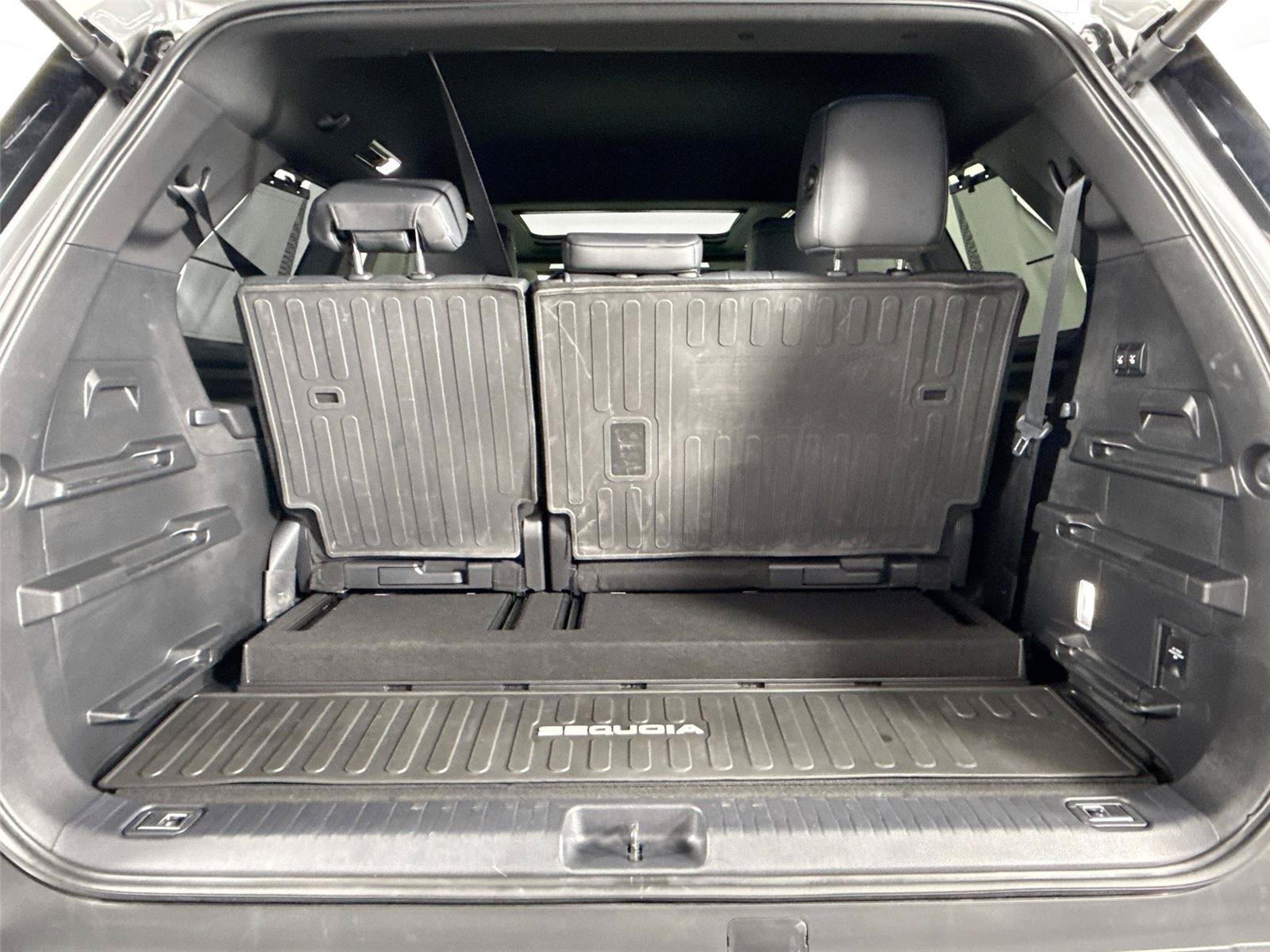 Certified 2025 Toyota Sequoia Platinum AWD/4WD image 40