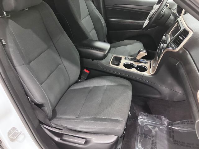Used 2017 Jeep Grand Cherokee Laredo image 21