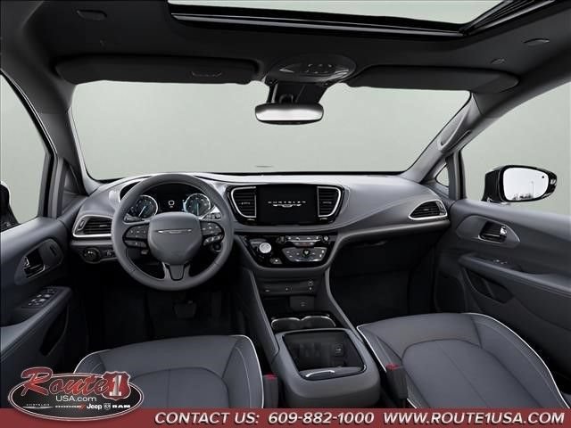 New 2027 Chrysler Pacifica Limited AWD/4WD image 15