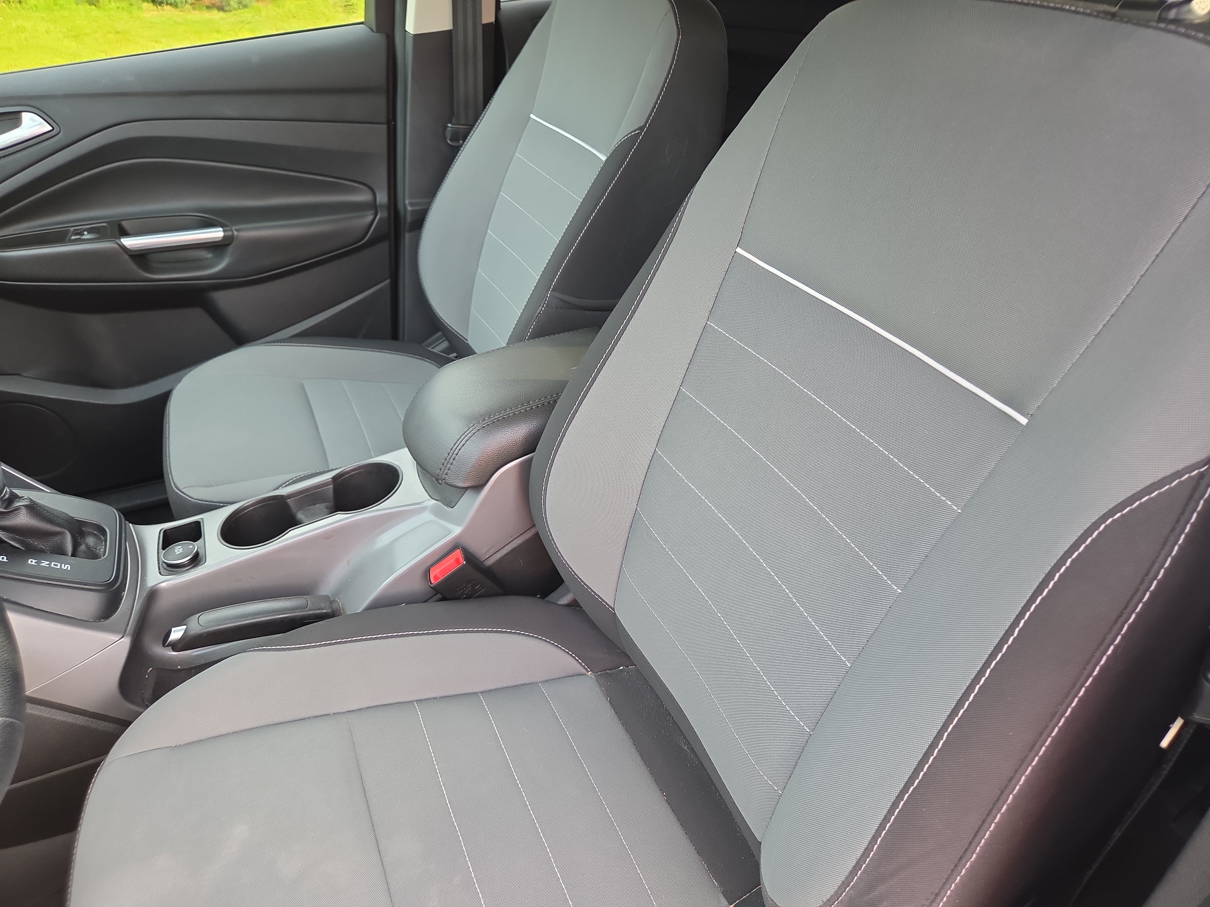 Used 2014 Ford Escape SE AWD/4WD image 2