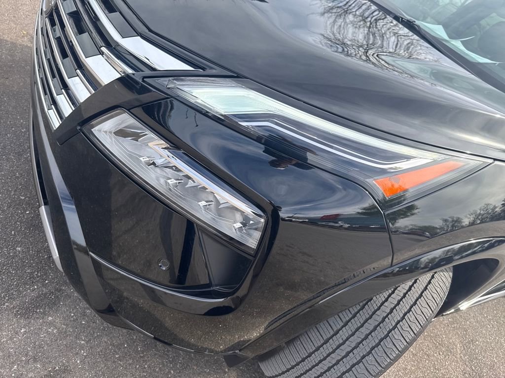 Used 2025 Nissan Rogue Platinum image 34