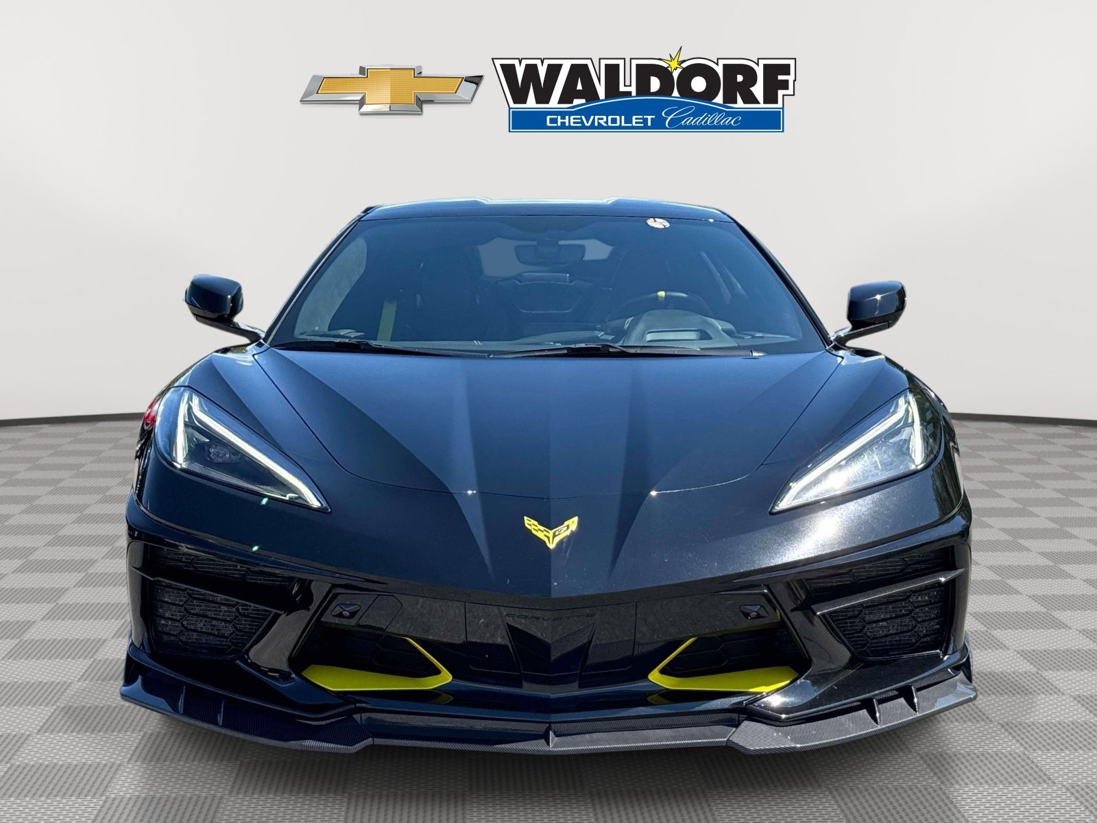 Used 2023 Chevrolet Corvette Stingray Premium Cpe w/ Stealth Interior Trim Package RWD image 2