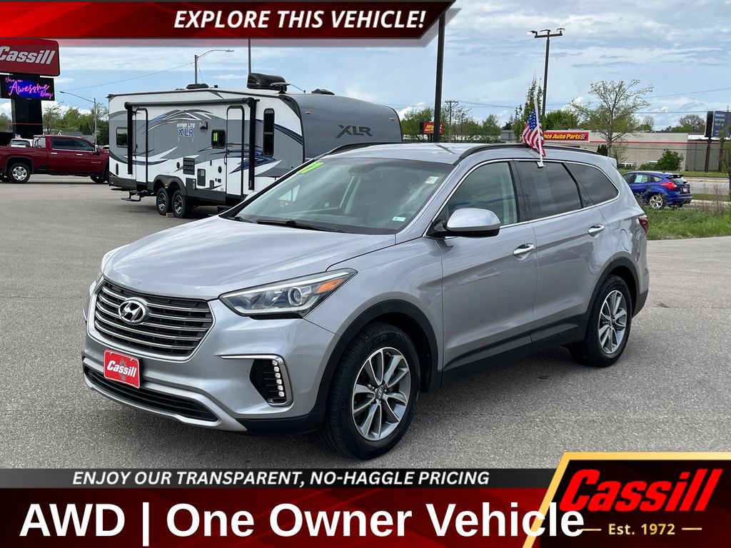 Used 2017 Hyundai Santa Fe SE w/ Cargo Package AWD/4WD image 1