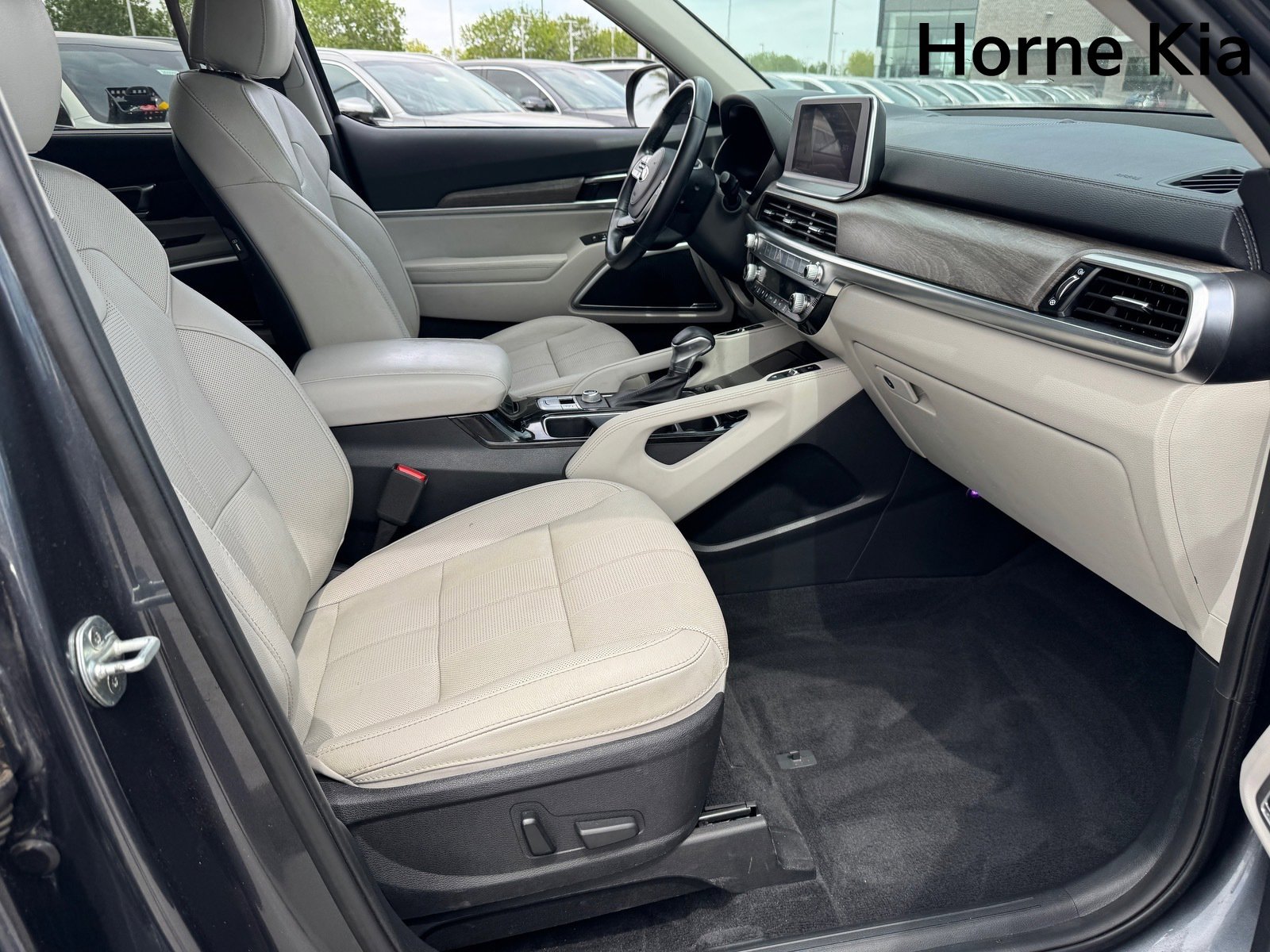 Used 2020 Kia Telluride EX w/ EX Premium Package FWD image 27