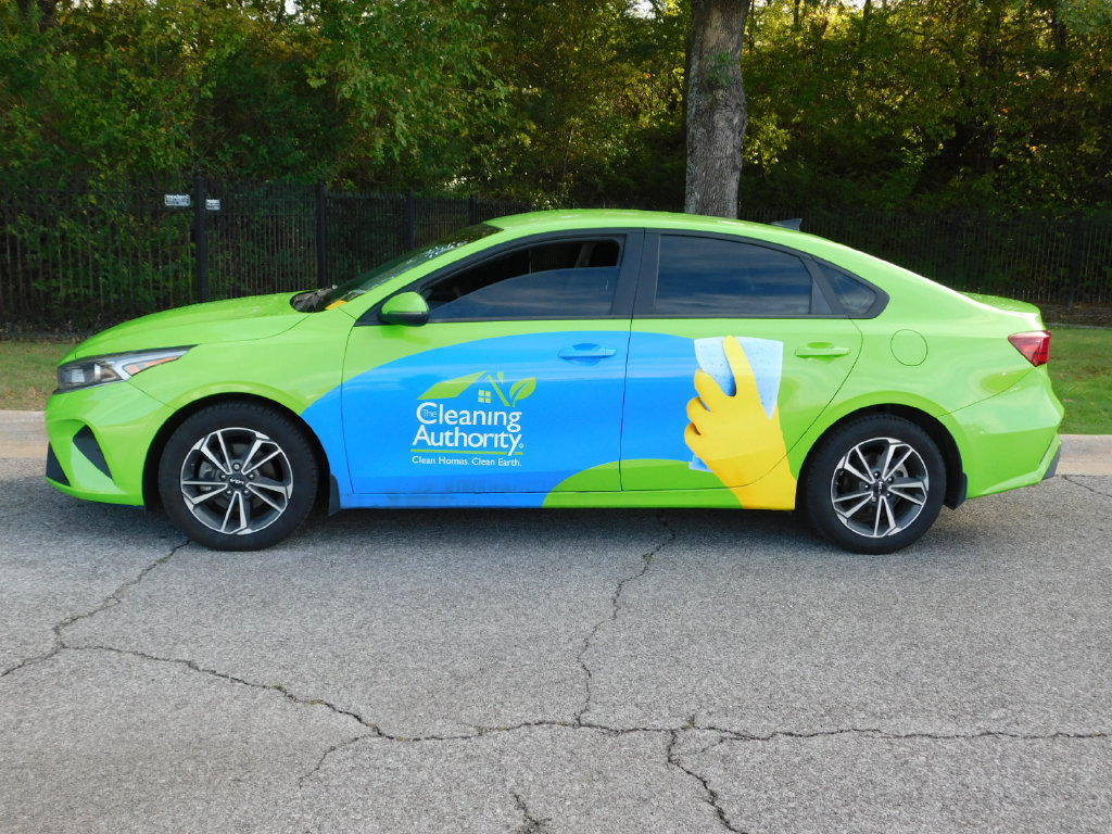 Used 2023 Kia Forte LXS w/ LXS Technology Package FWD image 8